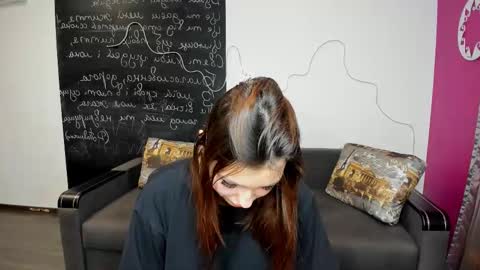 Kate online show from November 2025 12:49:01 PM