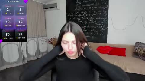 Snapshot of kitty_shenson chatting on June 2026 05:53:02 AM Kate online show from June 2026 05:53:02 AM