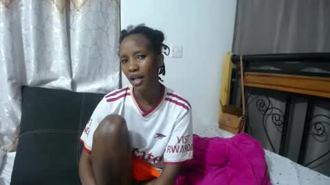 Snapshot of kittyfay_ chatting on April 2026 08:15:01 PM Fay online show from April 2026 08:15:01 PM