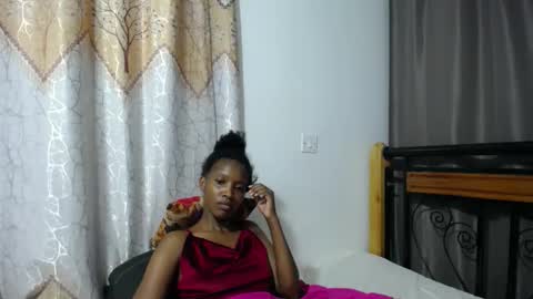 Snapshot of kittyfay_ chatting on May 2026 11:00:01 PM Fay online show from May 2026 11:00:01 PM