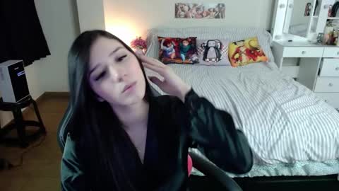 Isabel online show from April 2026 08:22:01 PM