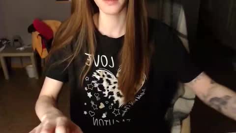 KittyloveMoon online show from April 2026 08:37:01 PM
