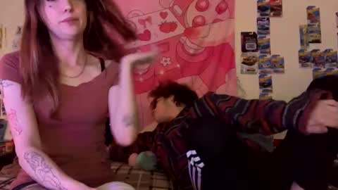 kitty online show from December 2025 06:17:02 AM