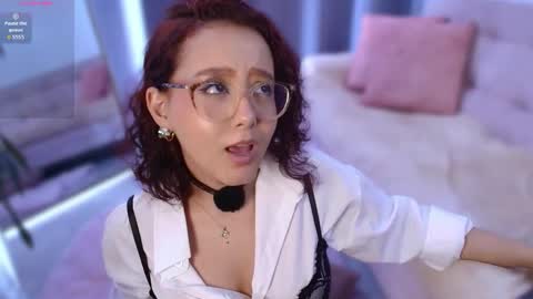 Snapshot of kittysophie_ chatting on May 2026 09:12:01 PM Sophie online show from May 2026 09:12:01 PM