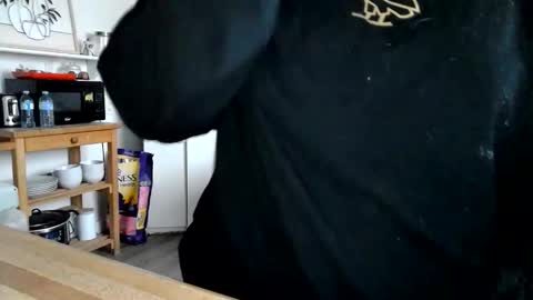 Kittyymaze online show from March 2026 12:27:02 PM