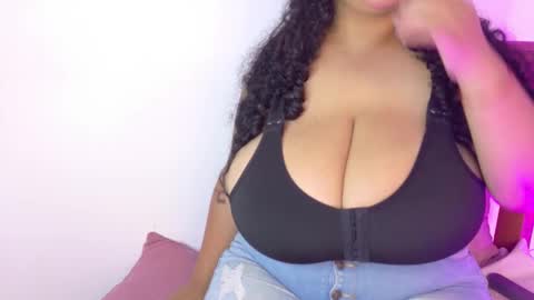 Kitty Hill online show from February 2026 04:41:02 AM