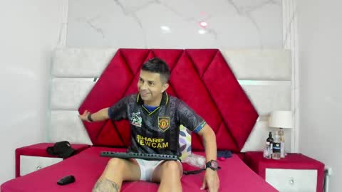 Luisa y Jairo online show from March 2026 12:49:01 PM