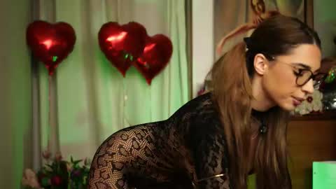 Snapshot of kity_sweet chatting on February 2026 09:04:01 PM Erika online show from February 2026 09:04:01 PM