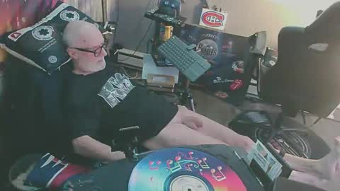 kiveuxmakeu online show from September 2025 06:59:02 AM