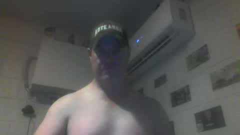 kiwiguy19773 online show from May 2026 07:47:02 AM