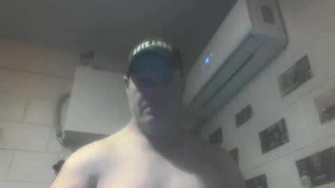 kiwiguy19773 online show from June 2026 07:18:02 AM
