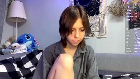 Luna online show from December 2025 09:24:02 PM