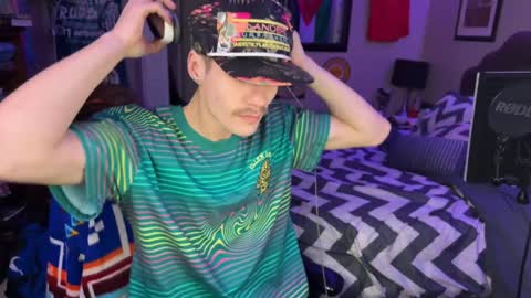Snapshot of kjpeace chatting on December 2024 05:51:02 PM Kyle online show from December 2024 05:51:02 PM