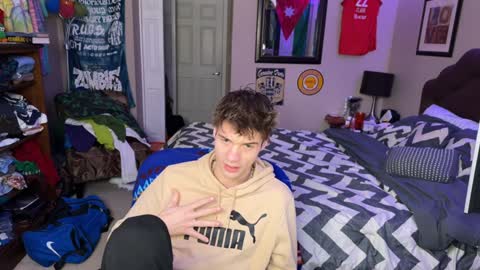 Snapshot of kjpeace chatting on January 2025 02:43:01 PM Kyle online show from January 2025 02:43:01 PM