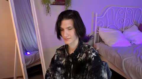 Snapshot of klaude_jam chatting on April 2026 09:05:01 PM Klaude Jam online show from April 2026 09:05:01 PM
