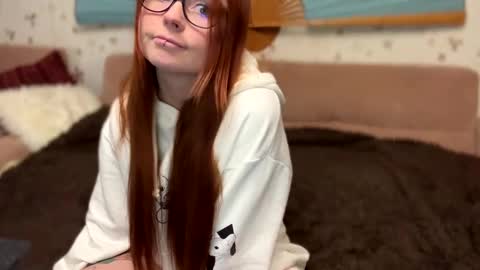 Snapshot of klementinagirl chatting on February 2025 09:43:02 PM Klementinafanslyklementina6661 online show from February 2025 09:43:02 PM