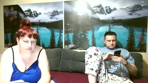 Kleosnow online show from November 2025 09:37:01 PM