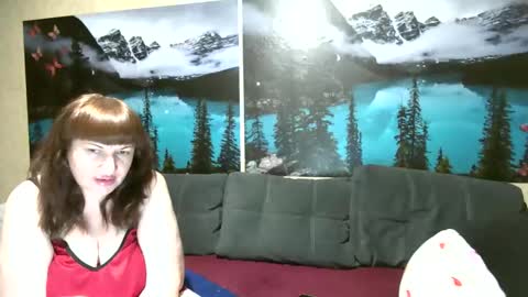 Snapshot of kleosnow chatting on April 2026 08:12:02 PM Kleosnow online show from April 2026 08:12:02 PM