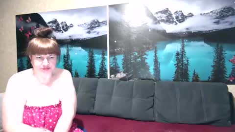 Snapshot of kleosnow chatting on April 2026 09:18:01 AM Kleosnow online show from April 2026 09:18:01 AM