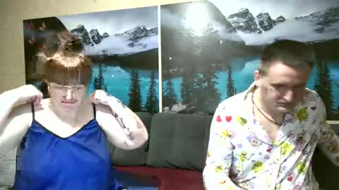 Snapshot of kleosnow chatting on April 2026 06:25:01 PM Kleosnow online show from April 2026 06:25:01 PM