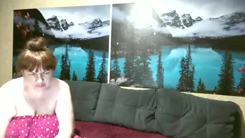 Snapshot of kleosnow chatting on May 2026 09:00:02 PM Kleosnow online show from May 2026 09:00:02 PM