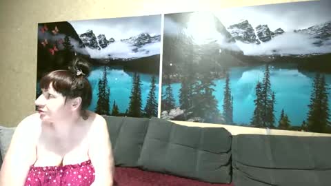 Snapshot of kleosnow chatting on May 2026 08:27:01 PM Kleosnow online show from May 2026 08:27:01 PM