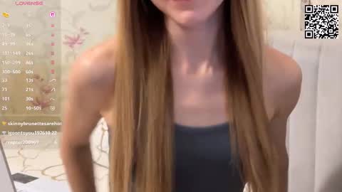 Louise and Mark online show from December 2025 07:44:01 PM