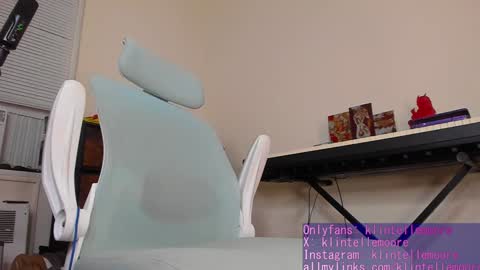 Klintelle Moore online show from December 2024 01:27:01 AM