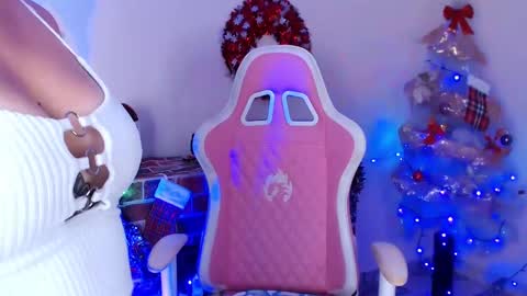 Kloe online show from December 2024 06:41:01 PM