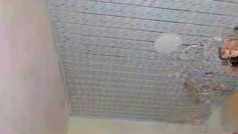 Kloe online show from November 2025 07:37:01 PM