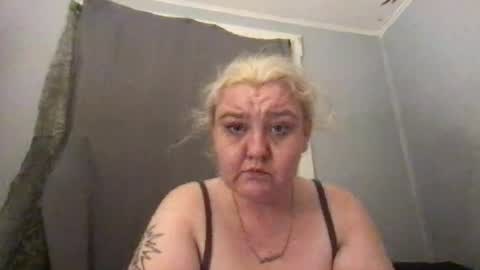 kmarie1196 online show from August 2026 03:08:02 AM