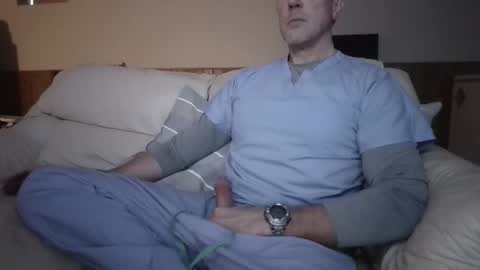 Knight3975 online show from December 2024 03:39:01 PM