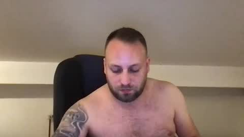 hugo online show from October 2025 01:33:02 AM