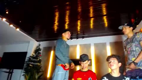 kobayaske online show from December 2025 04:45:02 PM