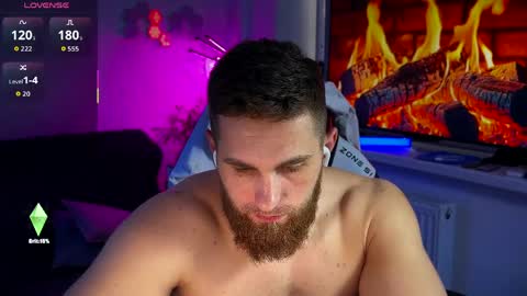 Snapshot of kochka25 chatting on April 2026 01:49:01 PM Sweet boy online show from April 2026 01:49:01 PM
