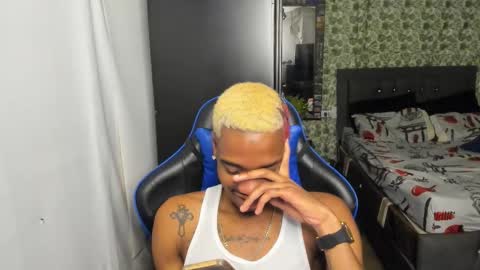 Snapshot of kofi_exotic_ chatting on November 2025 05:12:02 PM kofi online show from November 2025 05:12:02 PM