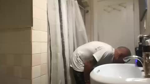 koma_kock_boi online show from October 2025 01:50:02 AM