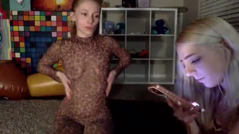 Konnie online show from February 2026 02:32:01 AM