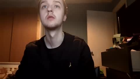 Snapshot of kookieskush chatting on January 2025 11:29:02 AM Kookies online show from January 2025 11:29:02 AM