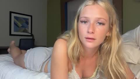 Korina online show from November 2025 11:15:02 PM