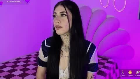 Snapshot of korolovaa chatting on April 2026 11:11:01 PM korolova online show from April 2026 11:11:01 PM