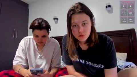 Twiix online show from February 2025 10:47:02 PM