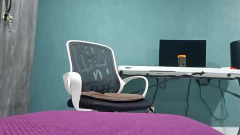 Snapshot of koto420 chatting on February 2026 04:02:01 PM Koto Bombon online show from February 2026 04:02:01 PM