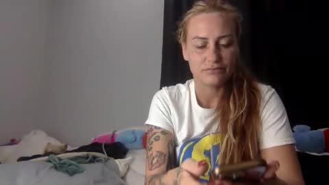 Snapshot of koyoteej chatting on January 2026 12:49:02 AM koyoteej online show from January 2026 12:49:02 AM