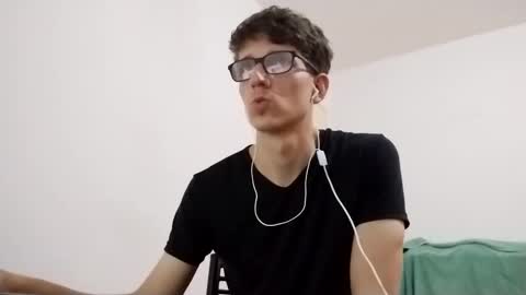 Facu online show from March 2025 01:38:02 PM