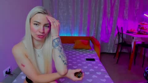 Lisandra online show from January 2025 08:43:01 PM