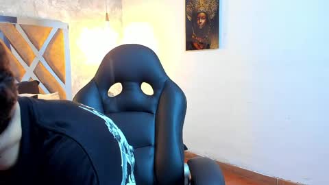 Snapshot of kraven_lust chatting on June 2026 03:01:01 AM Kraven online show from June 2026 03:01:01 AM