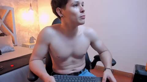 Snapshot of kraven_lust chatting on June 2026 03:07:01 AM Kraven online show from June 2026 03:07:01 AM