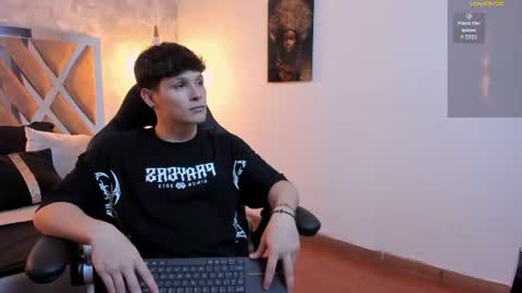 Snapshot of kraven_lust chatting on July 2026 03:02:02 AM Kraven online show from July 2026 03:02:02 AM