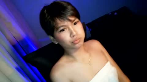 Snapshot of krimpie_xx chatting on July 2026 01:54:01 PM krimpie_xx online show from July 2026 01:54:01 PM